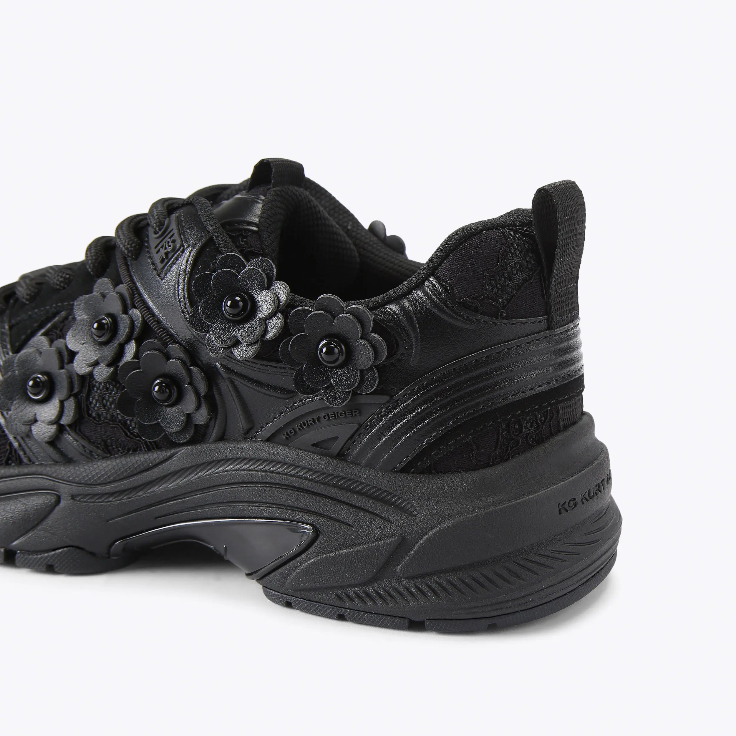 LEXIE FLOWER SNEAKER