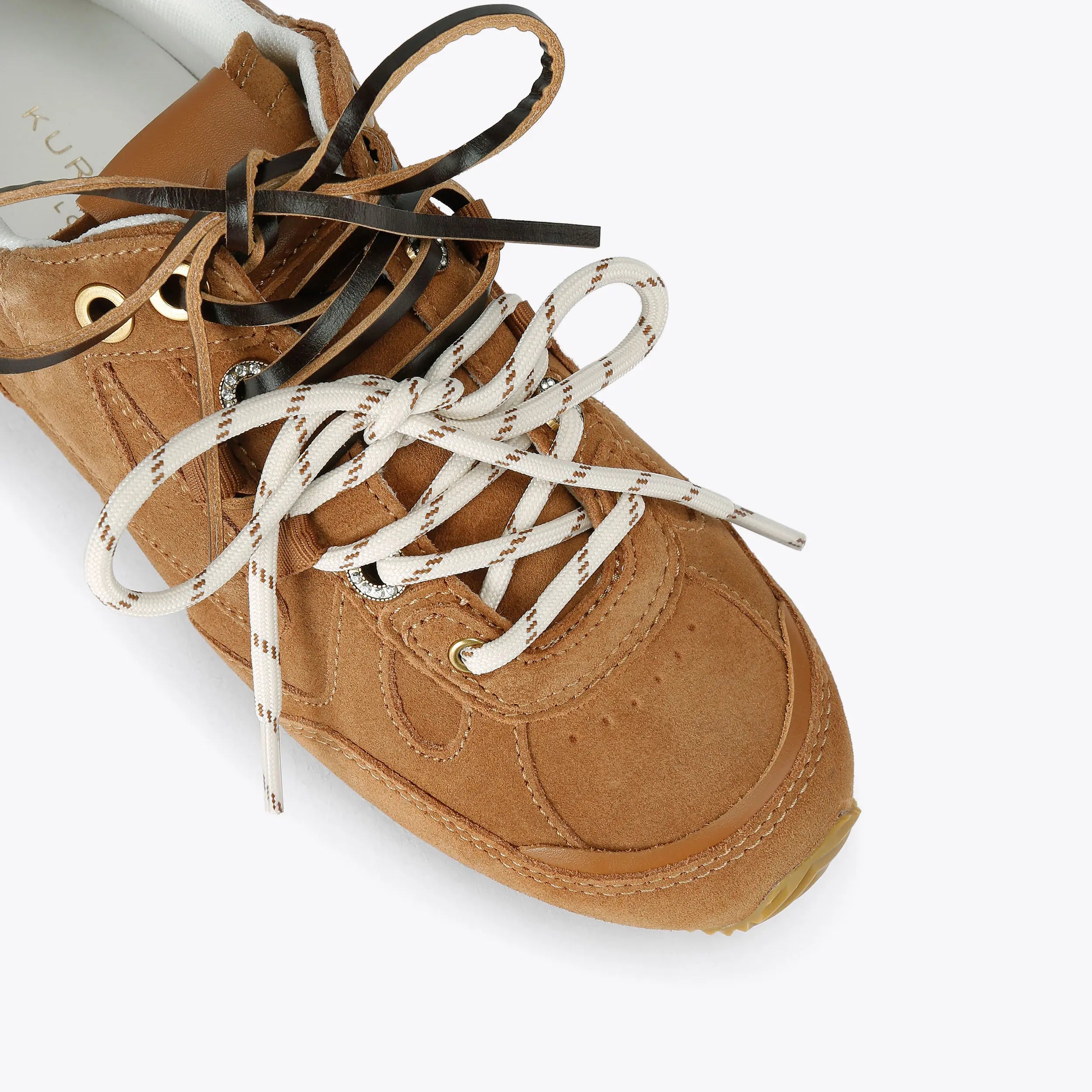 SLIM RUNNER SNEAKER